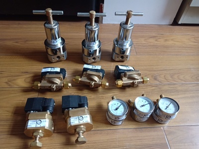 减压器、电磁阀、调节器、压力表